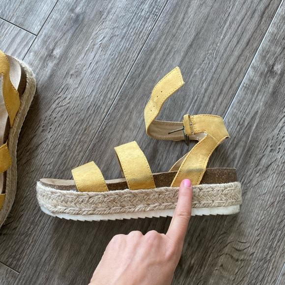 Yellow Platform Sandals - Picture 4 of 6